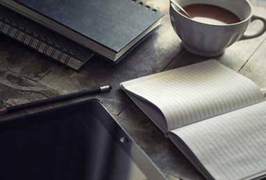 《继承之战》《足球教练》《白莲花度假村》笑傲第74届“黄金时段艾美奖”